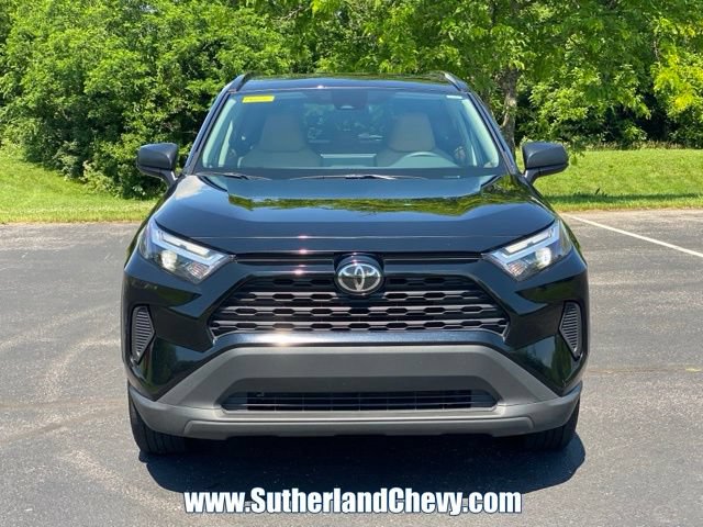 Used 2025 Toyota RAV4 LE AWD/4WD image 2