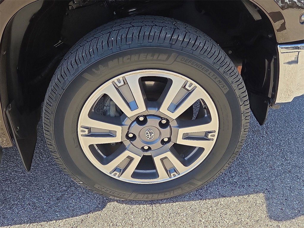 Used 2018 Toyota Tundra SR5 image 7