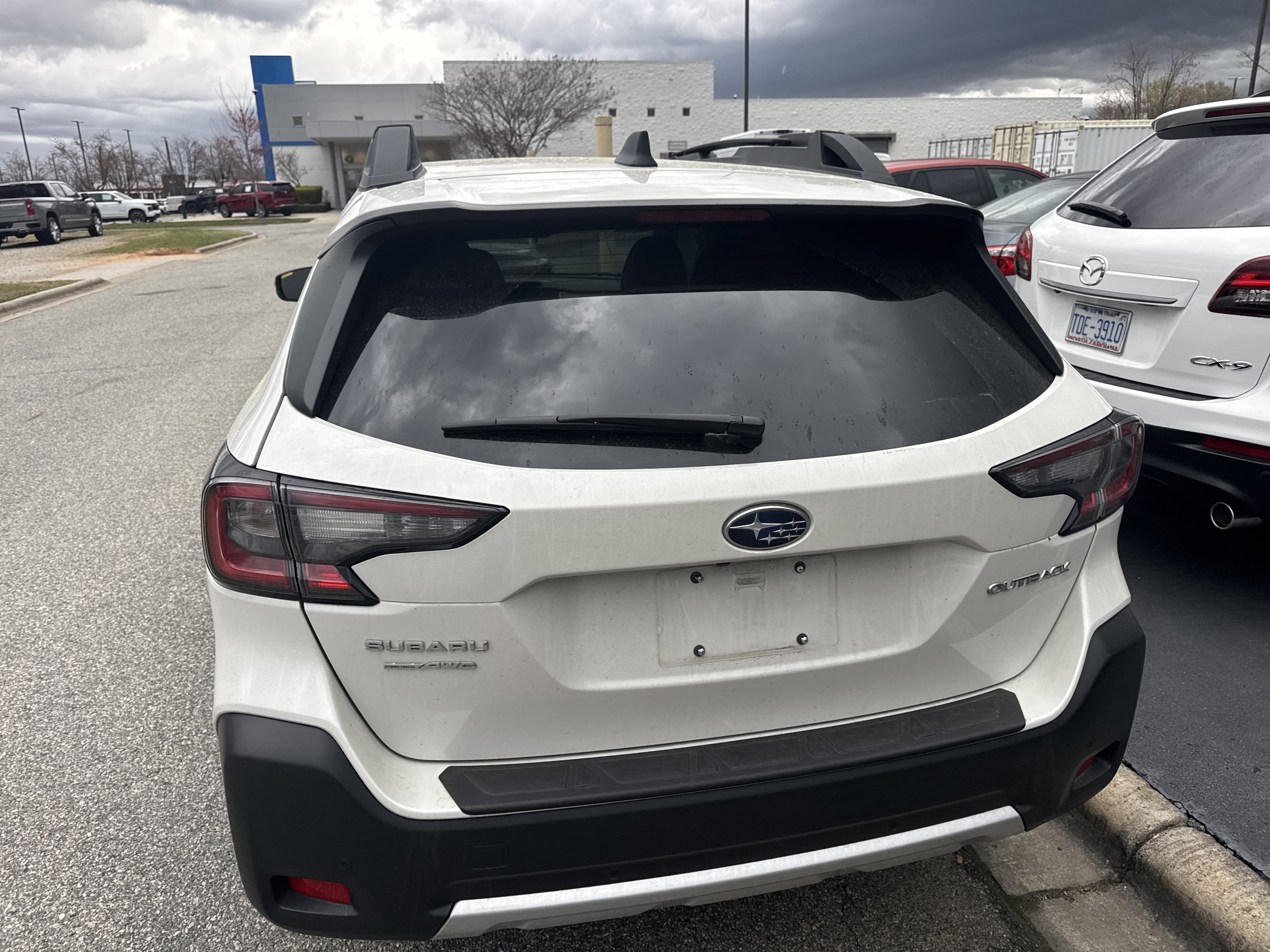 Used 2025 Subaru Outback Limited image 9