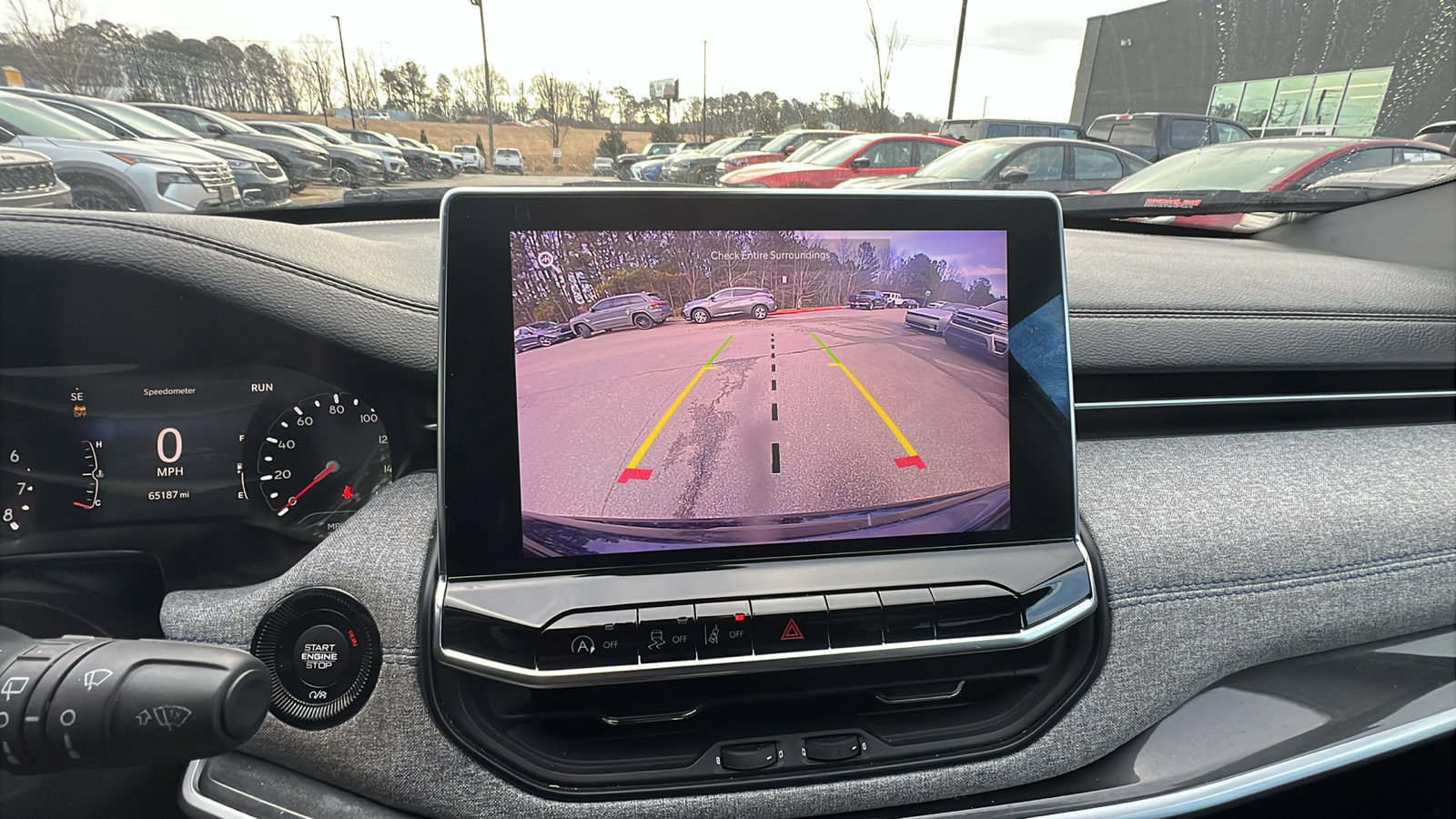 Used 2024 Jeep Compass Latitude image 32