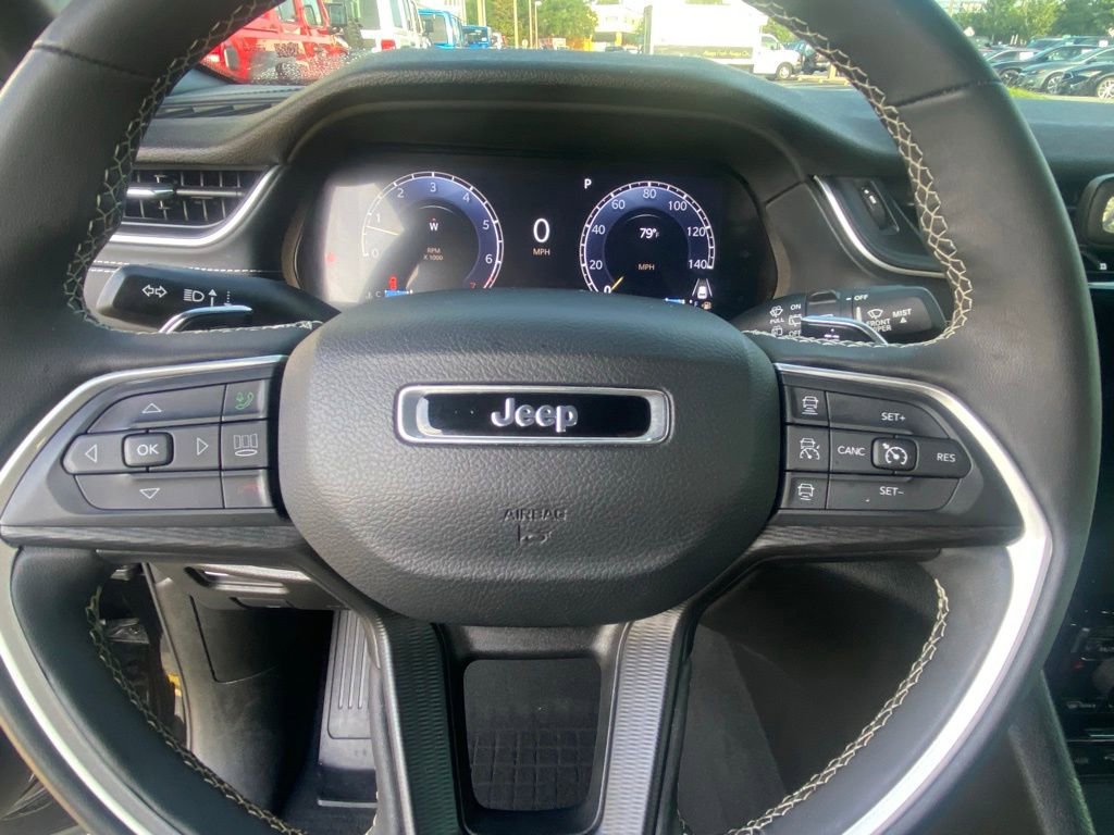 Used 2023 Jeep Grand Cherokee L Laredo RWD image 18