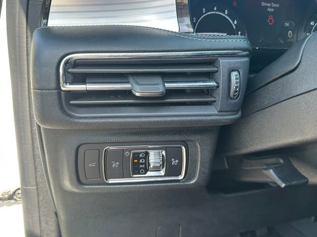 Certified 2022 Lincoln Corsair FWD image 28