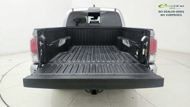 Used 2022 Toyota Tacoma TRD Sport w/ Technology Package AWD/4WD image 20