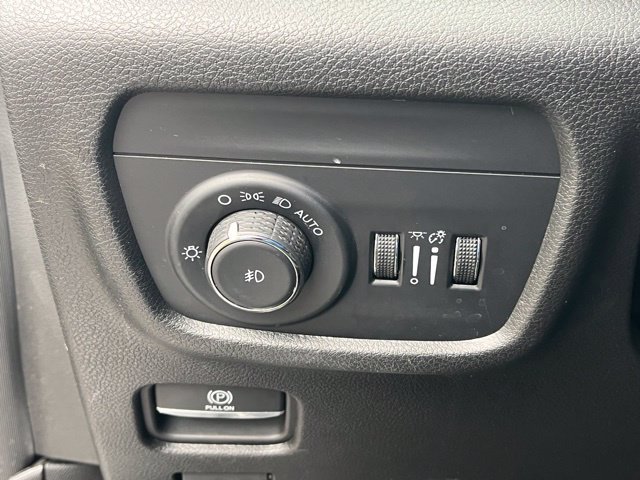 Used 2024 Jeep Grand Cherokee Limited AWD/4WD image 19