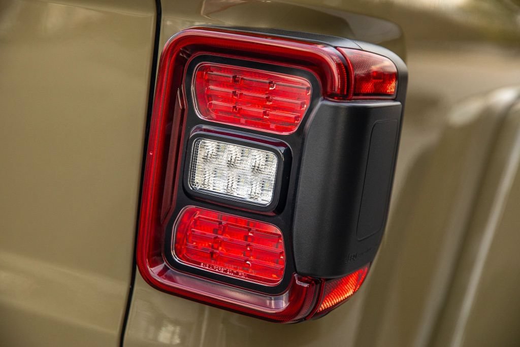 New 2026 Jeep Gladiator Rubicon w/ Safety Group AWD/4WD image 55
