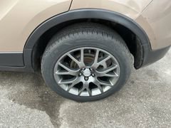 Used 2018 Buick Encore Sport Touring FWD image 10