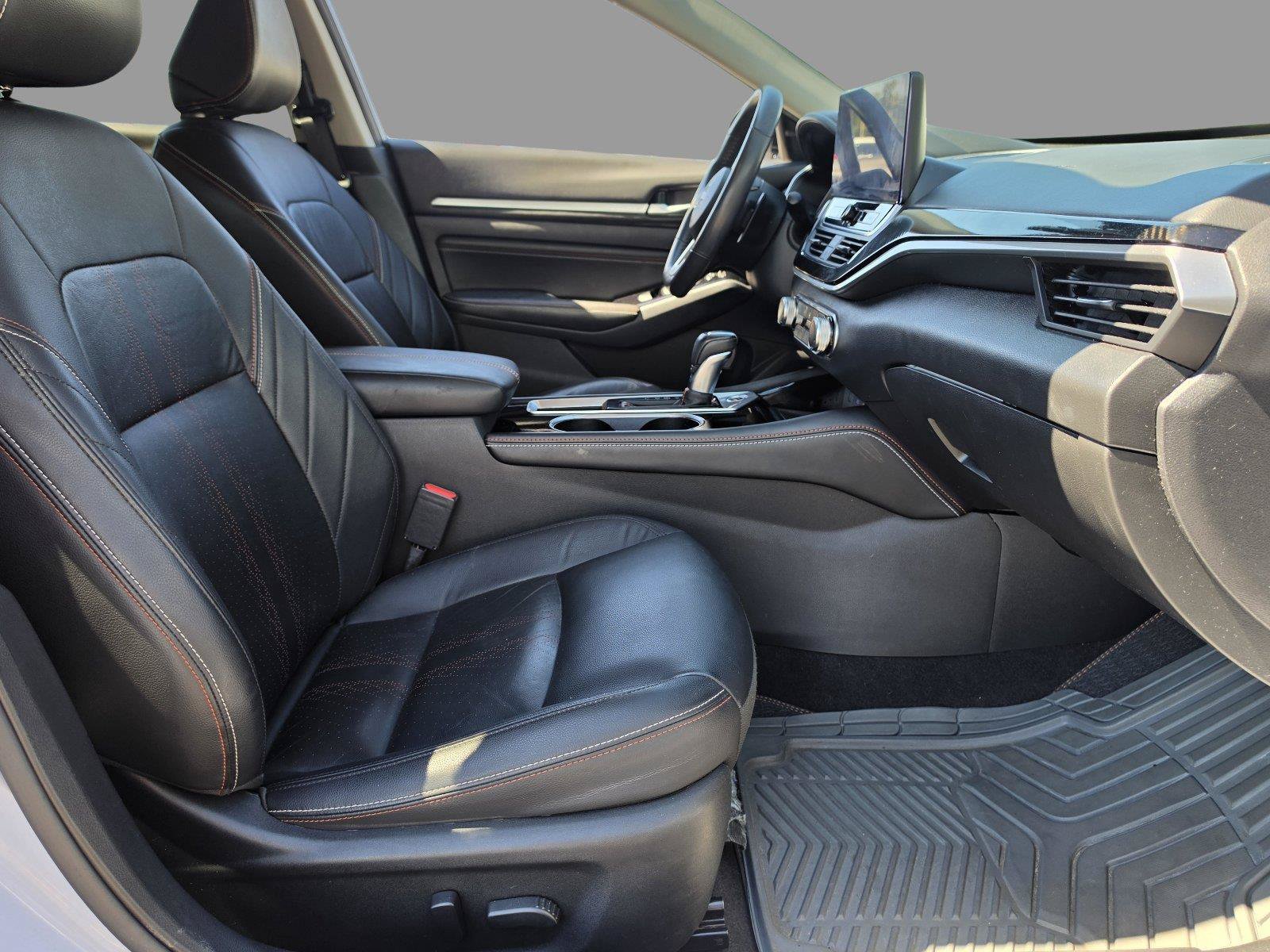 Used 2023 Nissan Altima 2.5 SR w/ SR Premium Package FWD image 31