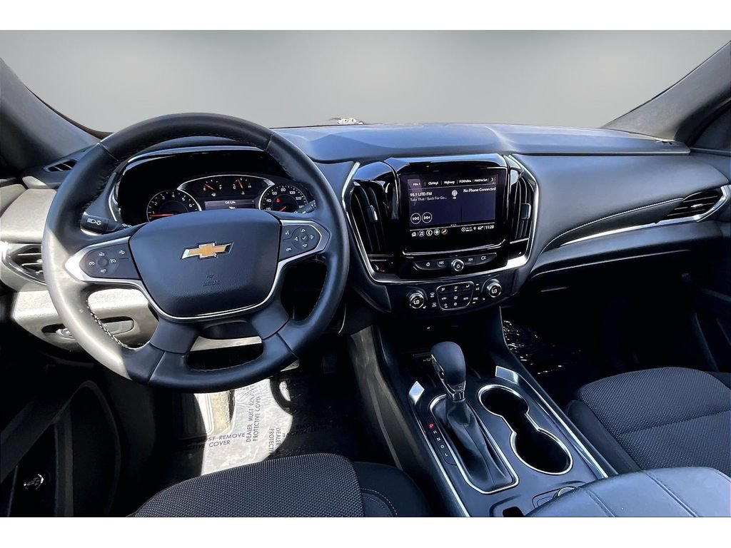 Used 2023 Chevrolet Traverse LT FWD image 7