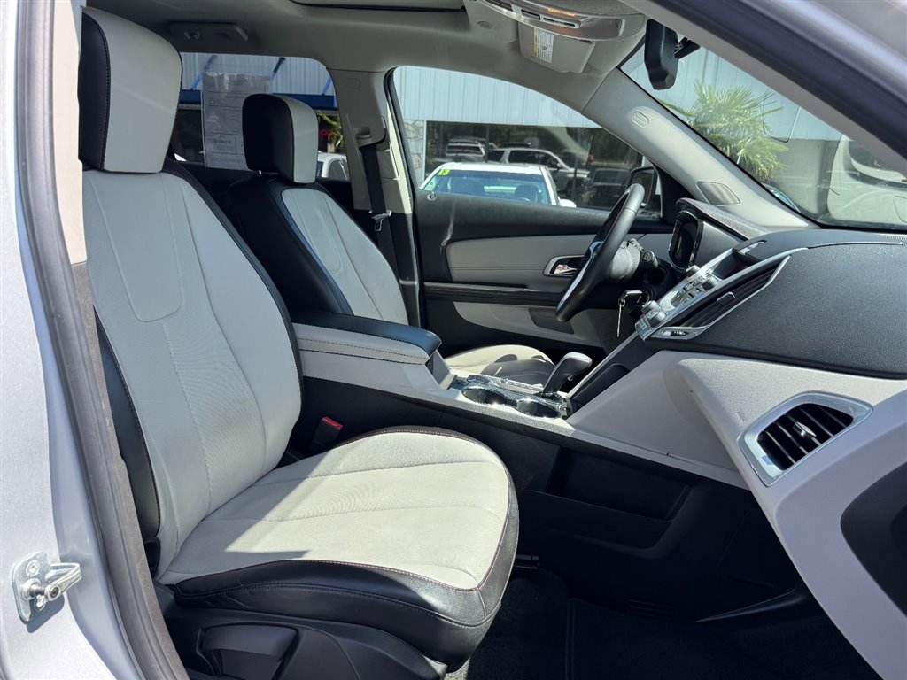 Used 2010 GMC Terrain SLT image 19