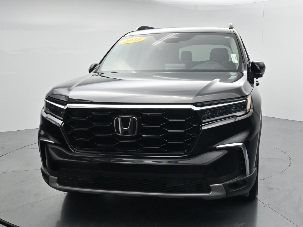 Used 2023 Honda Pilot Elite image 3