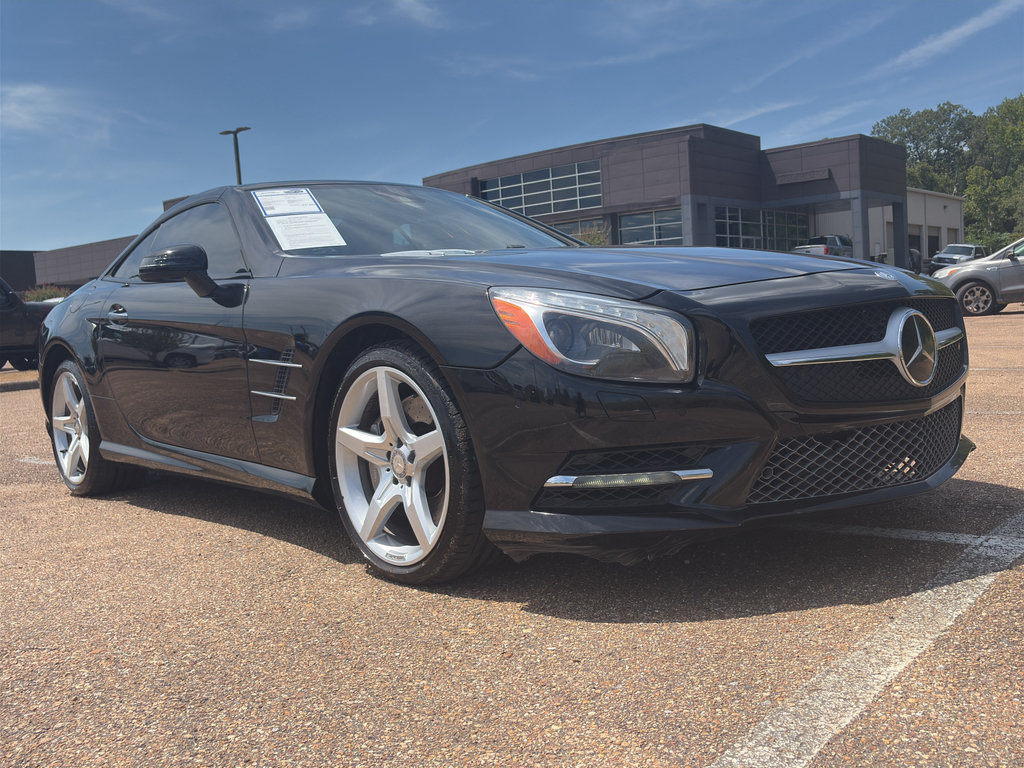 Used 2015 Mercedes-Benz SL 550 image 1
