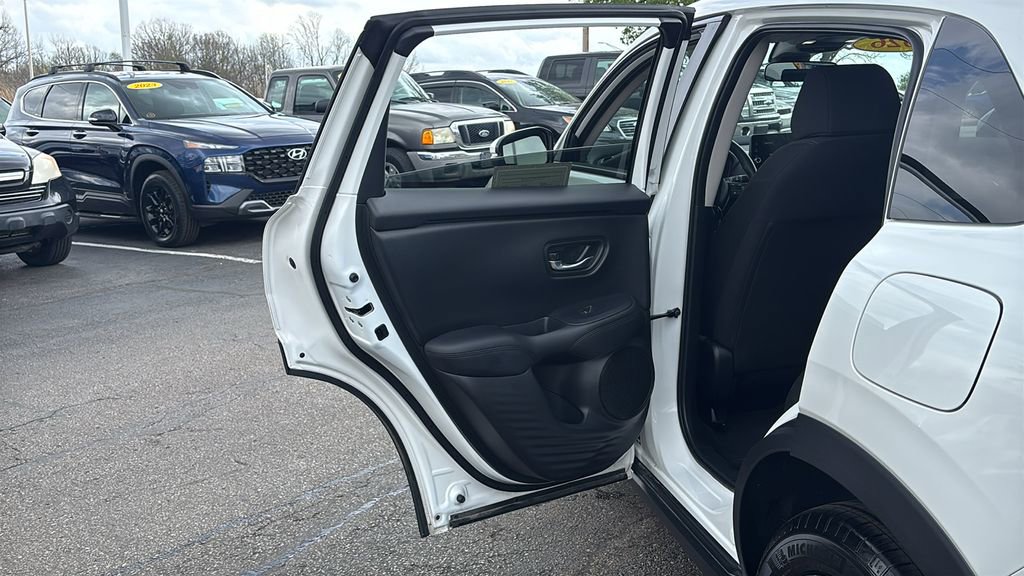 Certified 2026 Honda HR-V LX image 28