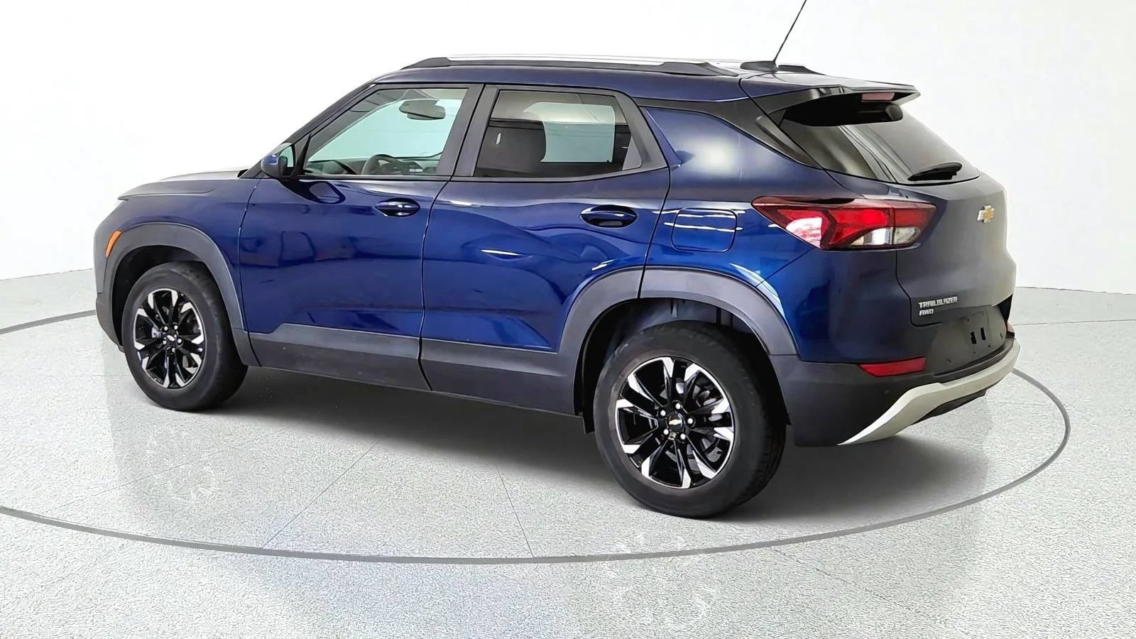 Used 2022 Chevrolet TrailBlazer LT w/ Convenience Package AWD/4WD image 6