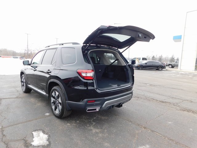 New 2026 Honda Pilot Touring image 26