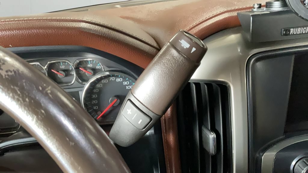 Used 2018 Chevrolet Silverado 1500 High Country AWD/4WD image 27