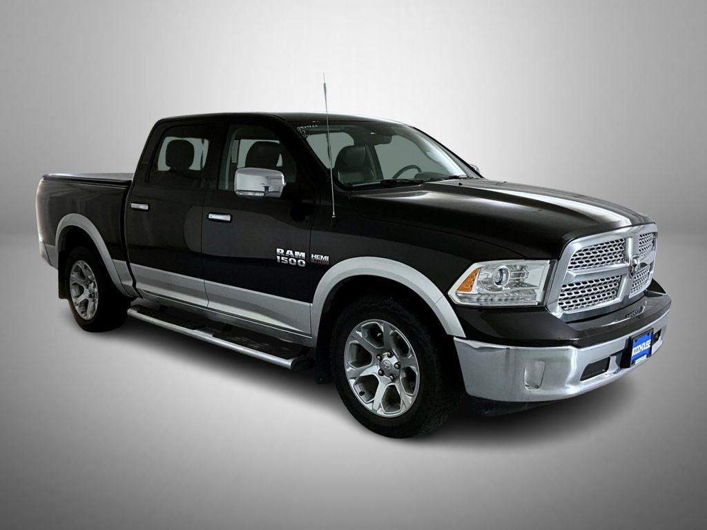 Used 2017 RAM 1500 Laramie w/ Convenience Group AWD/4WD image 3