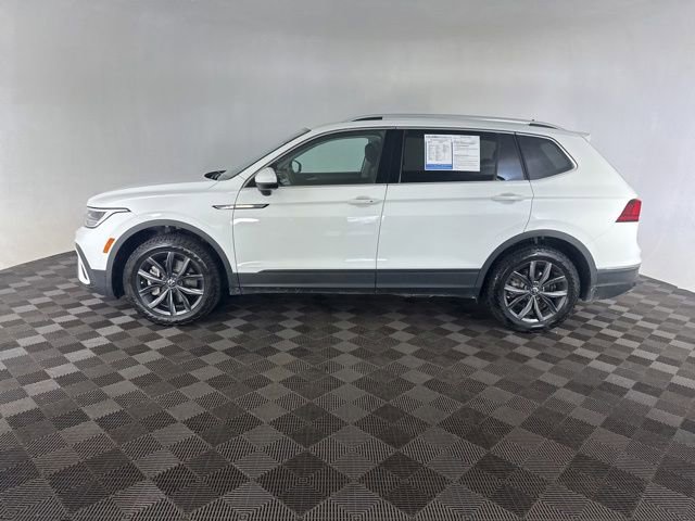 Used 2022 Volkswagen Tiguan SE AWD/4WD image 10