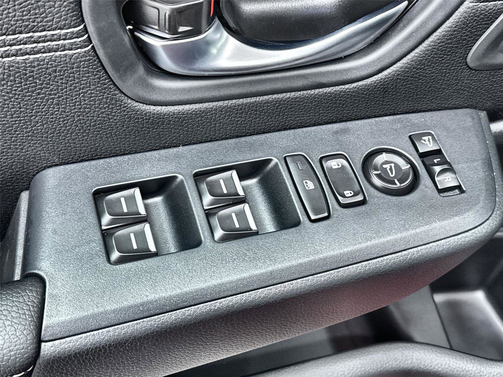 New 2026 Honda Pilot Touring image 12