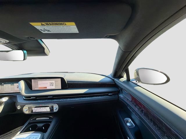 Used 2025 Genesis G90 3.5T image 18