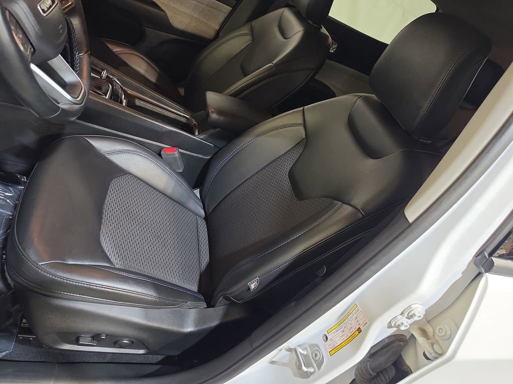 Used 2022 Jeep Compass Latitude w/ Convenience Group image 13