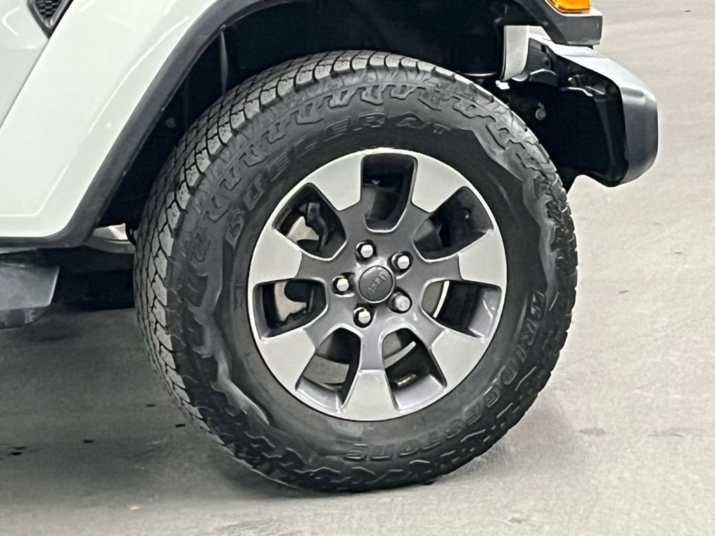Used 2020 Jeep Wrangler Unlimited Sahara image 35