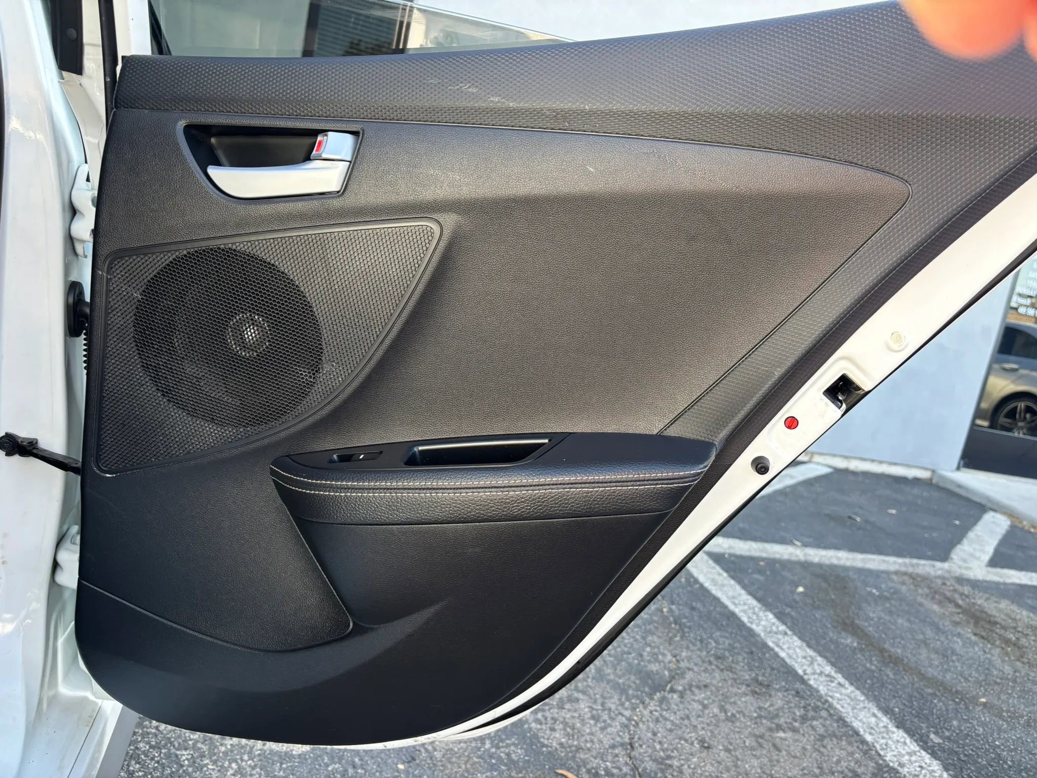 Used 2015 Hyundai Veloster Turbo FWD image 28