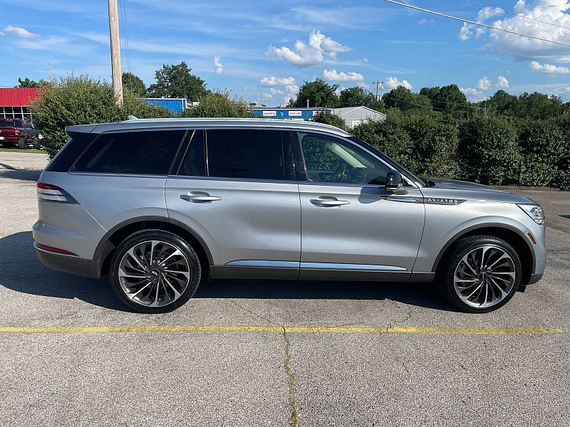 Used 2020 Lincoln Aviator Reserve w/ Equipment Group 202A image 10