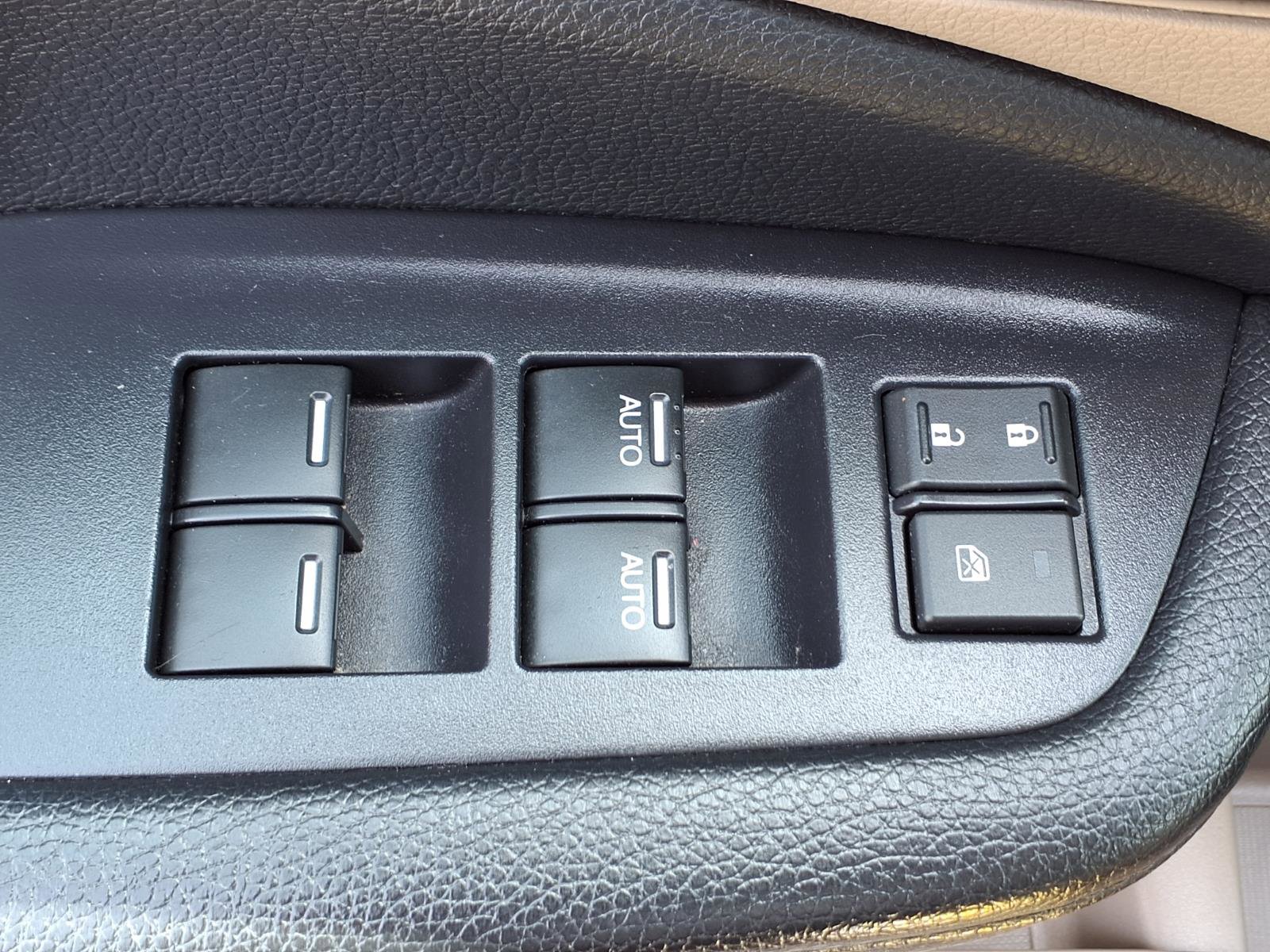 Used 2018 Honda Pilot Elite image 22