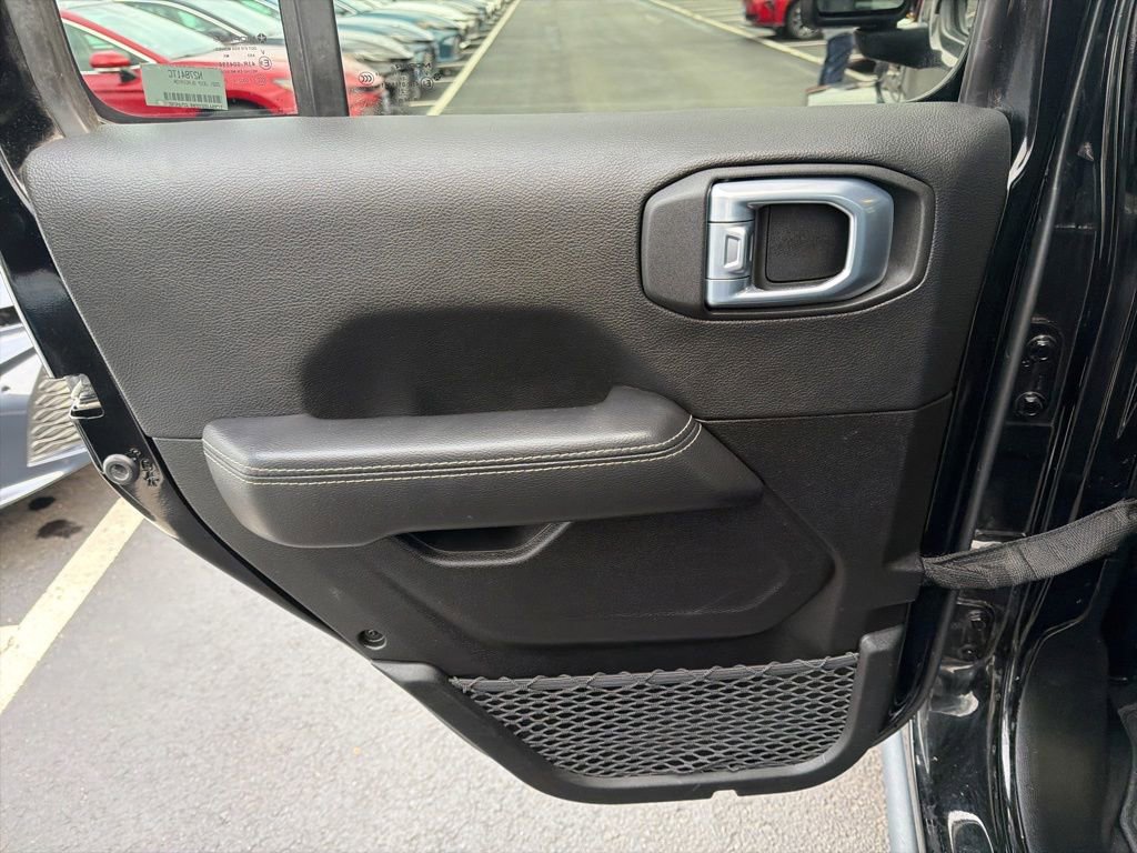 Used 2021 Jeep Gladiator Overland w/ Popular Equipment Package AWD/4WD image 18