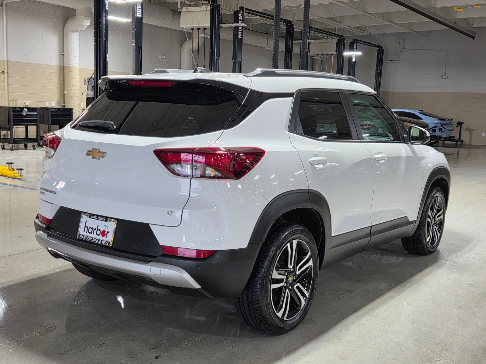 Used 2024 Chevrolet TrailBlazer LT w/ Convenience Package image 11