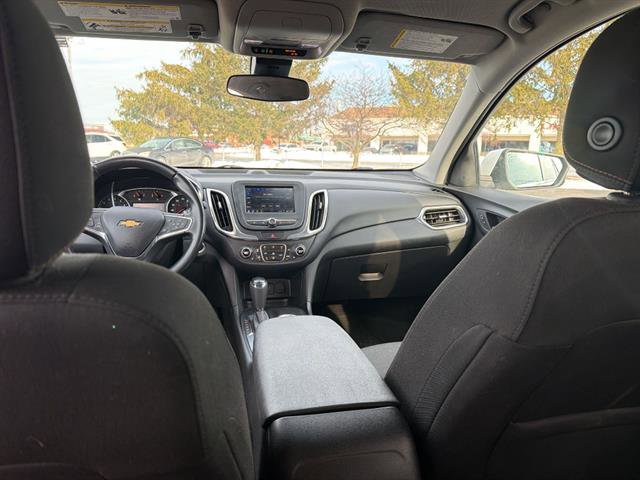 Used 2020 Chevrolet Equinox LT w/ Driver Convenience Package image 43