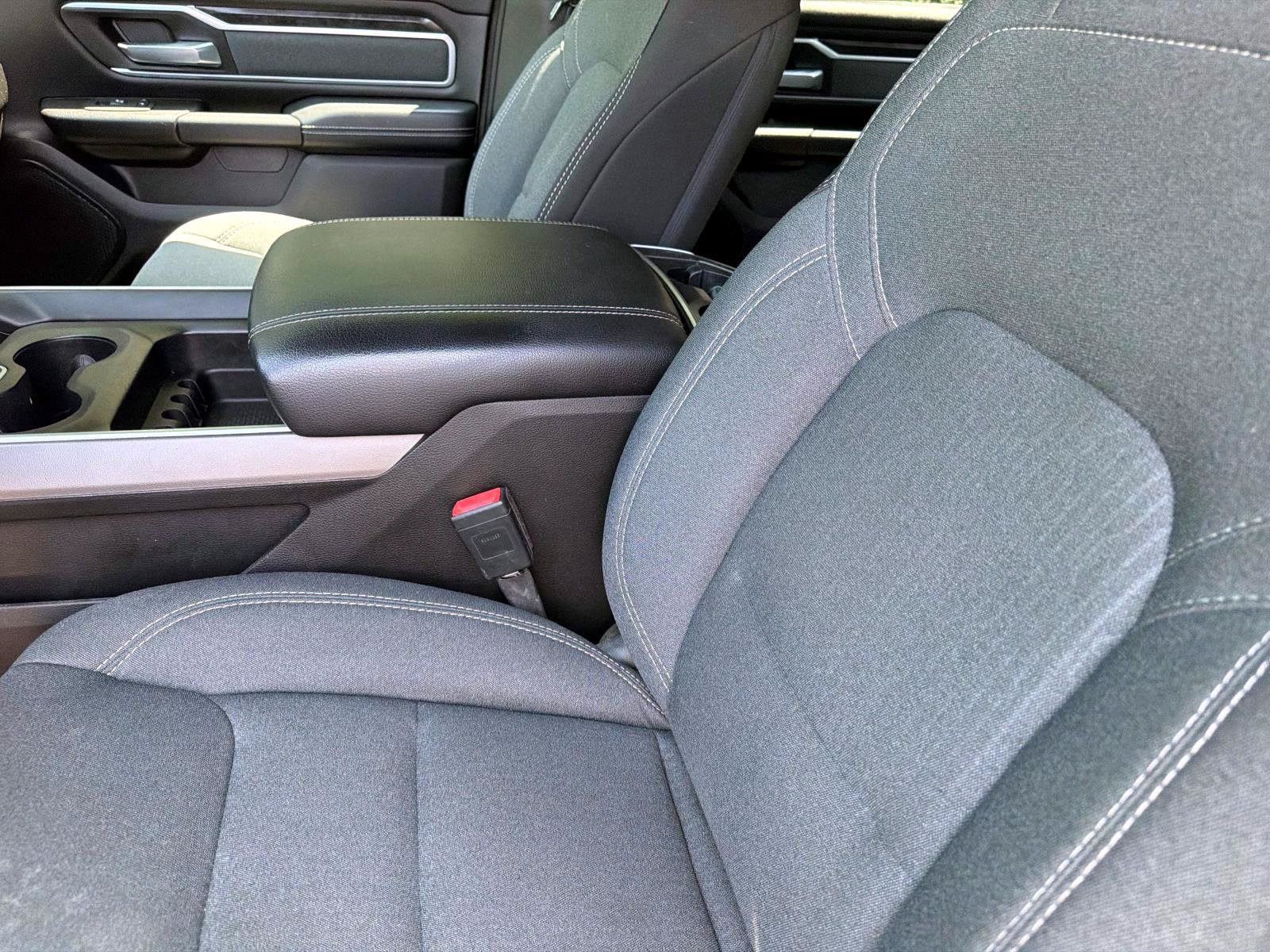 Used 2022 RAM 1500 Big Horn AWD/4WD image 14