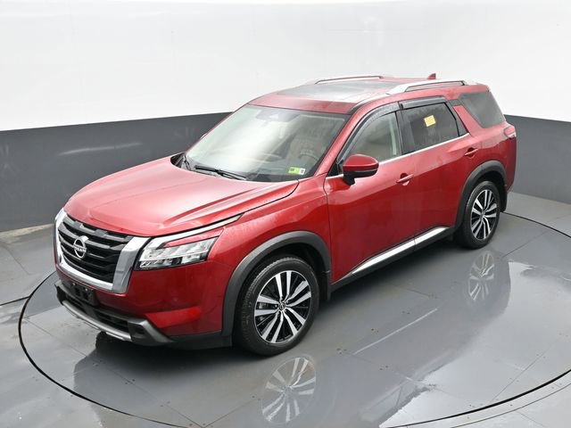 Used 2024 Nissan Pathfinder Platinum w/ Cargo Package image 26