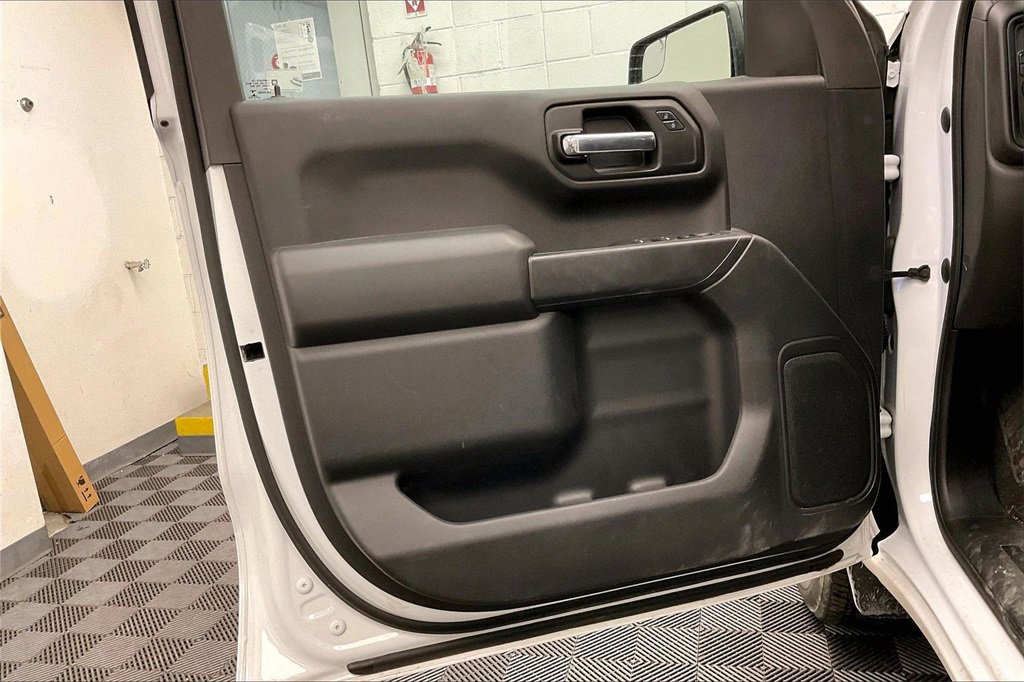 Used 2022 Chevrolet Silverado 1500 Custom w/ LPO, Blackout Package image 16