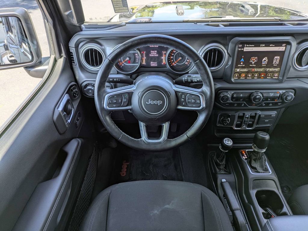 Used 2021 Jeep Wrangler Unlimited Sahara AWD/4WD image 18