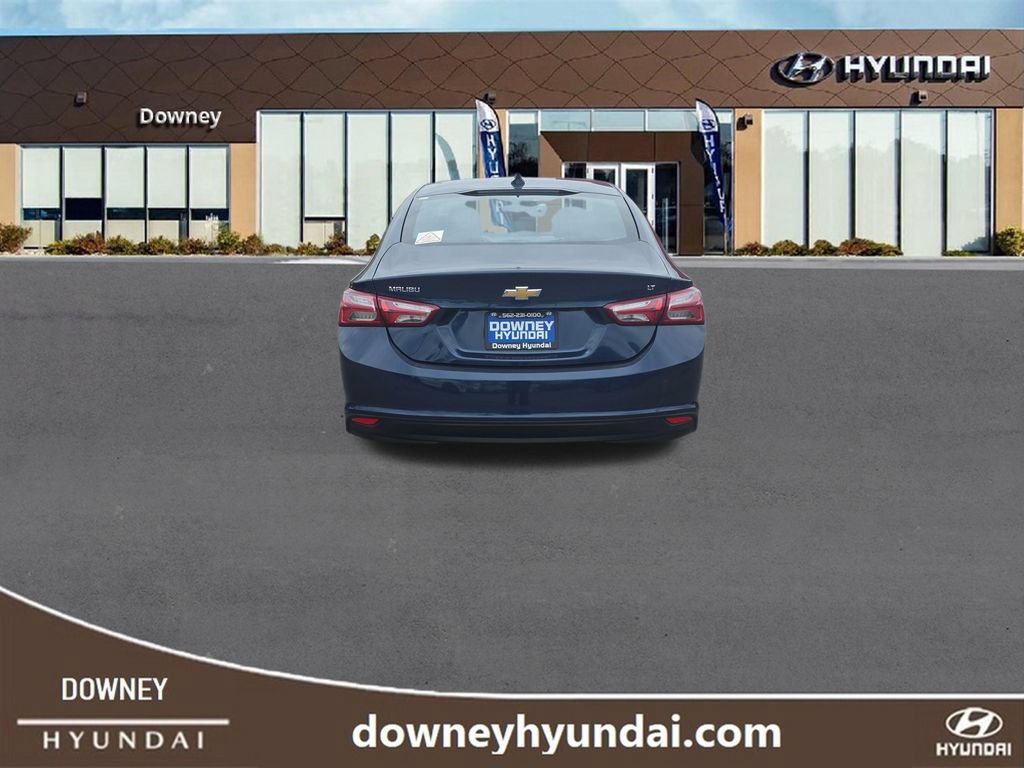 Used 2022 Chevrolet Malibu LT FWD image 4