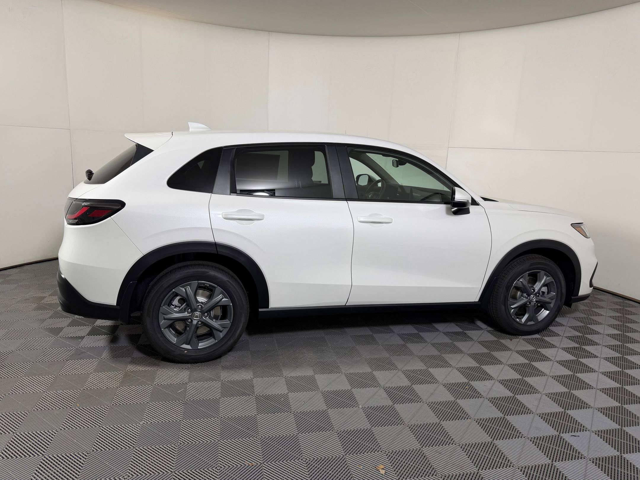 New 2026 Honda HR-V LX image 7