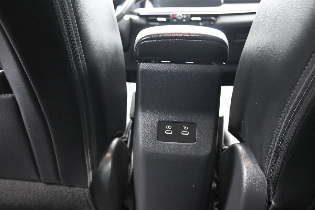 Used 2025 Nissan Kicks SR FWD image 32