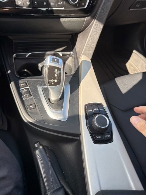 Used 2018 BMW 320i Sedan w/ Convenience Package image 23