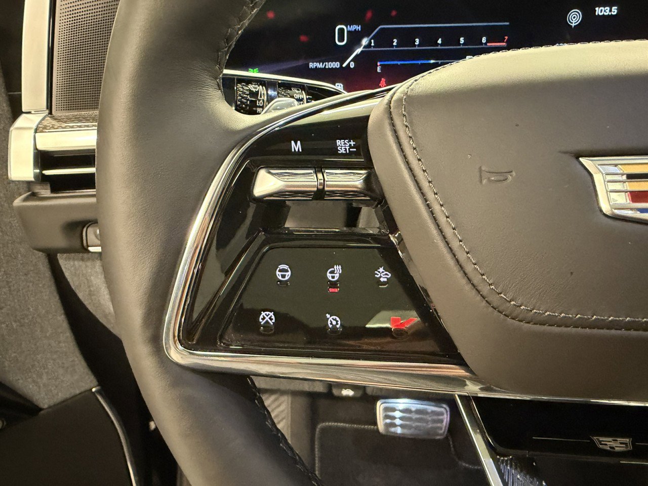 Used 2025 Cadillac Escalade V image 15