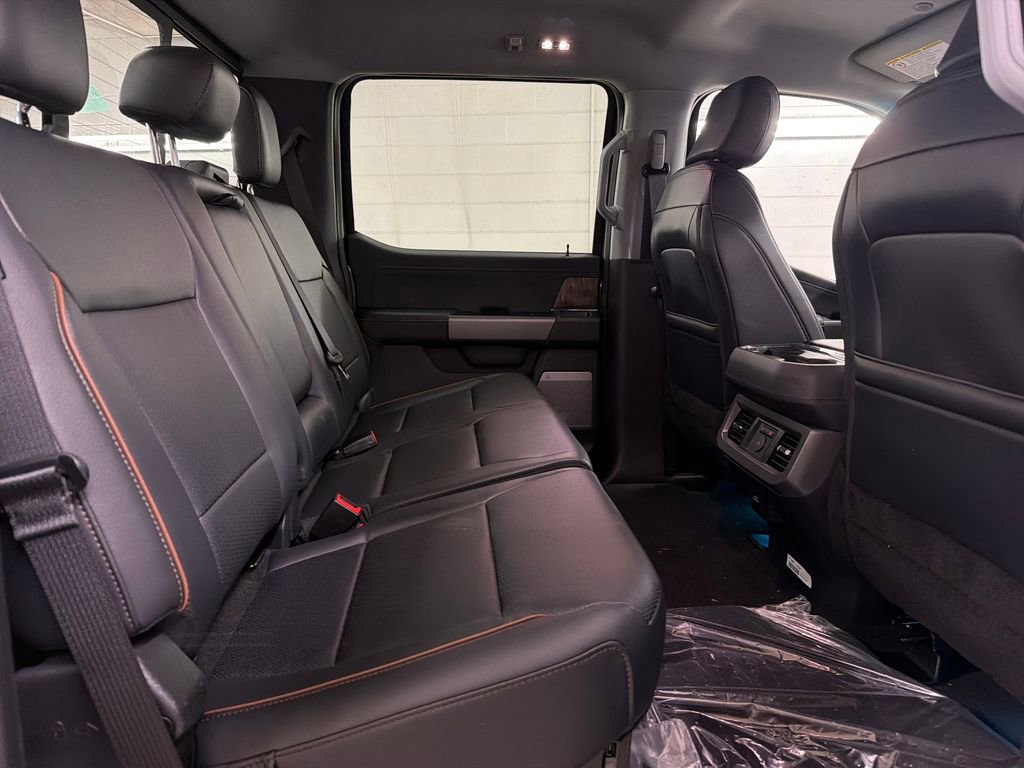 New 2026 Ford F250 Lariat w/ Lariat Premium Package AWD/4WD image 28