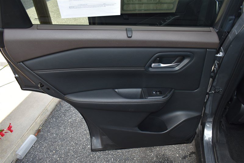 Used 2023 Nissan Rogue SV w/ SV Premium B Package AWD/4WD image 22