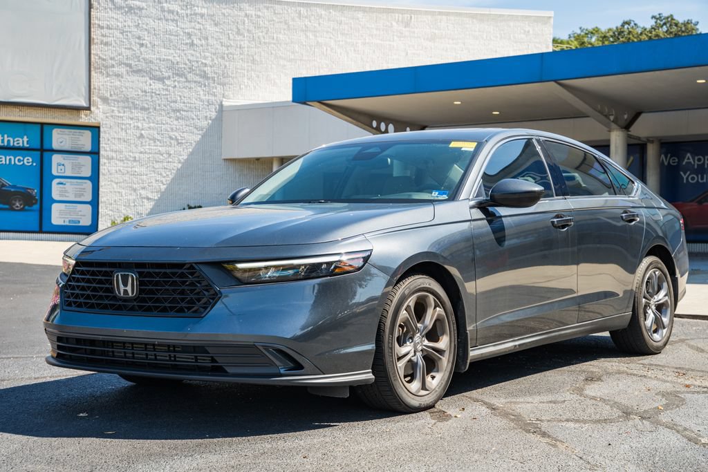 Used 2024 Honda Accord EX image 3