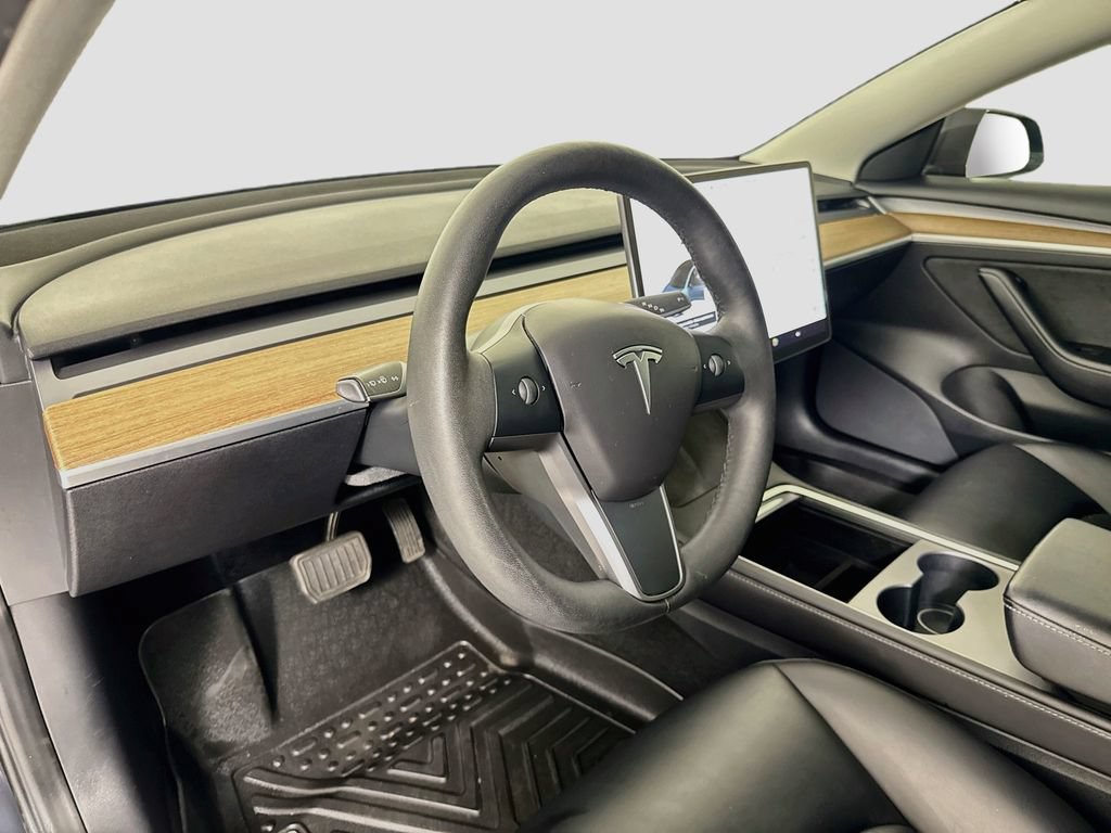 Used 2022 Tesla Model 3 Long Range AWD/4WD image 9