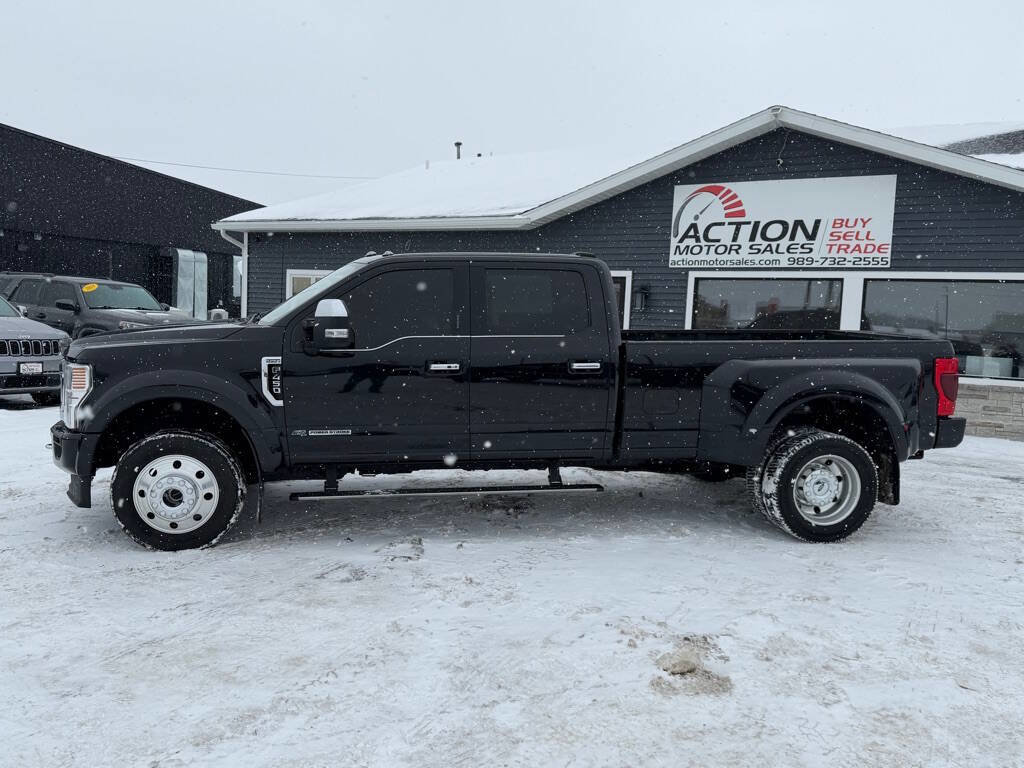 Used 2022 Ford F450 Platinum w/ FX4 Off-Road Package image 2