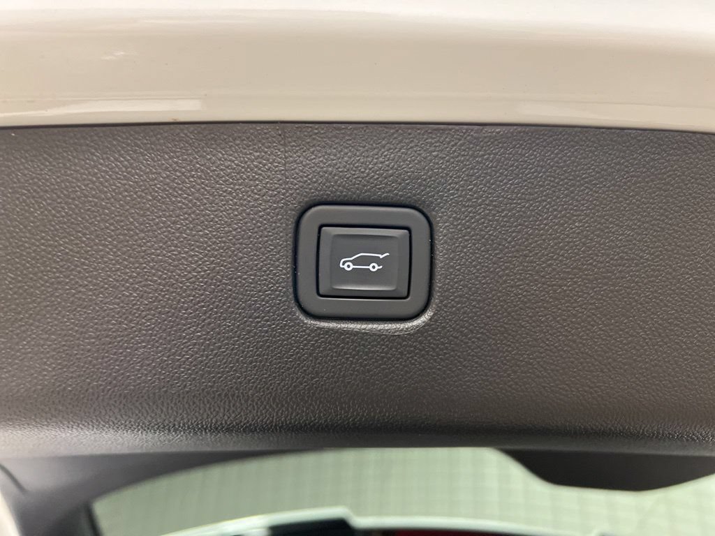 Certified 2022 Chevrolet Blazer LT AWD/4WD image 8