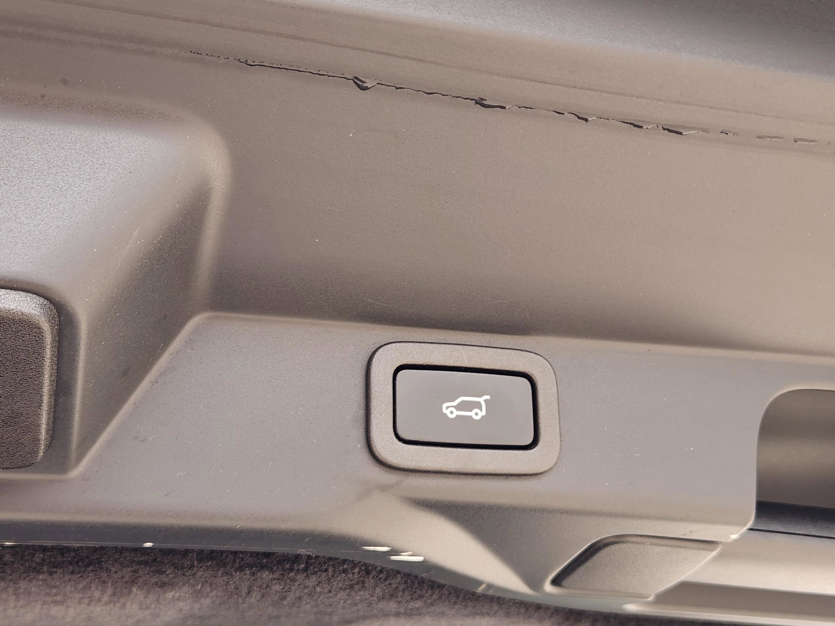 Used 2022 Land Rover Range Rover Sport SVR AWD/4WD image 28