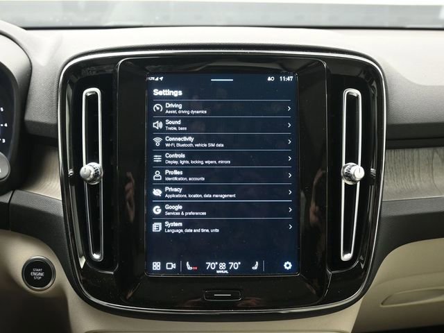 Used 2023 Volvo XC40 B5 Plus w/ Protection Package Premier image 15