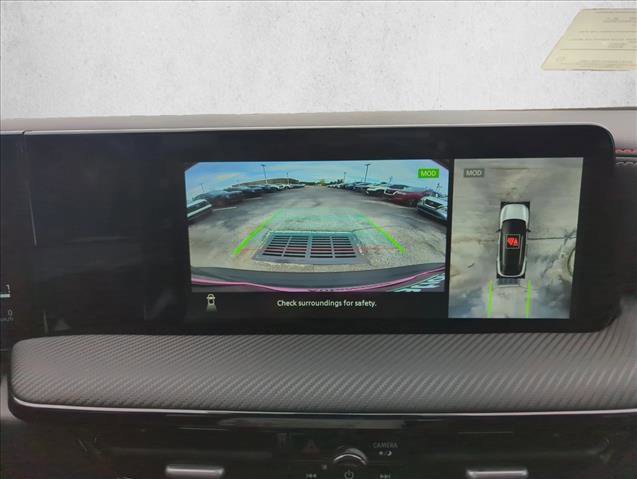 New 2026 Nissan Kicks SR w/ Cold Weather Package image 12