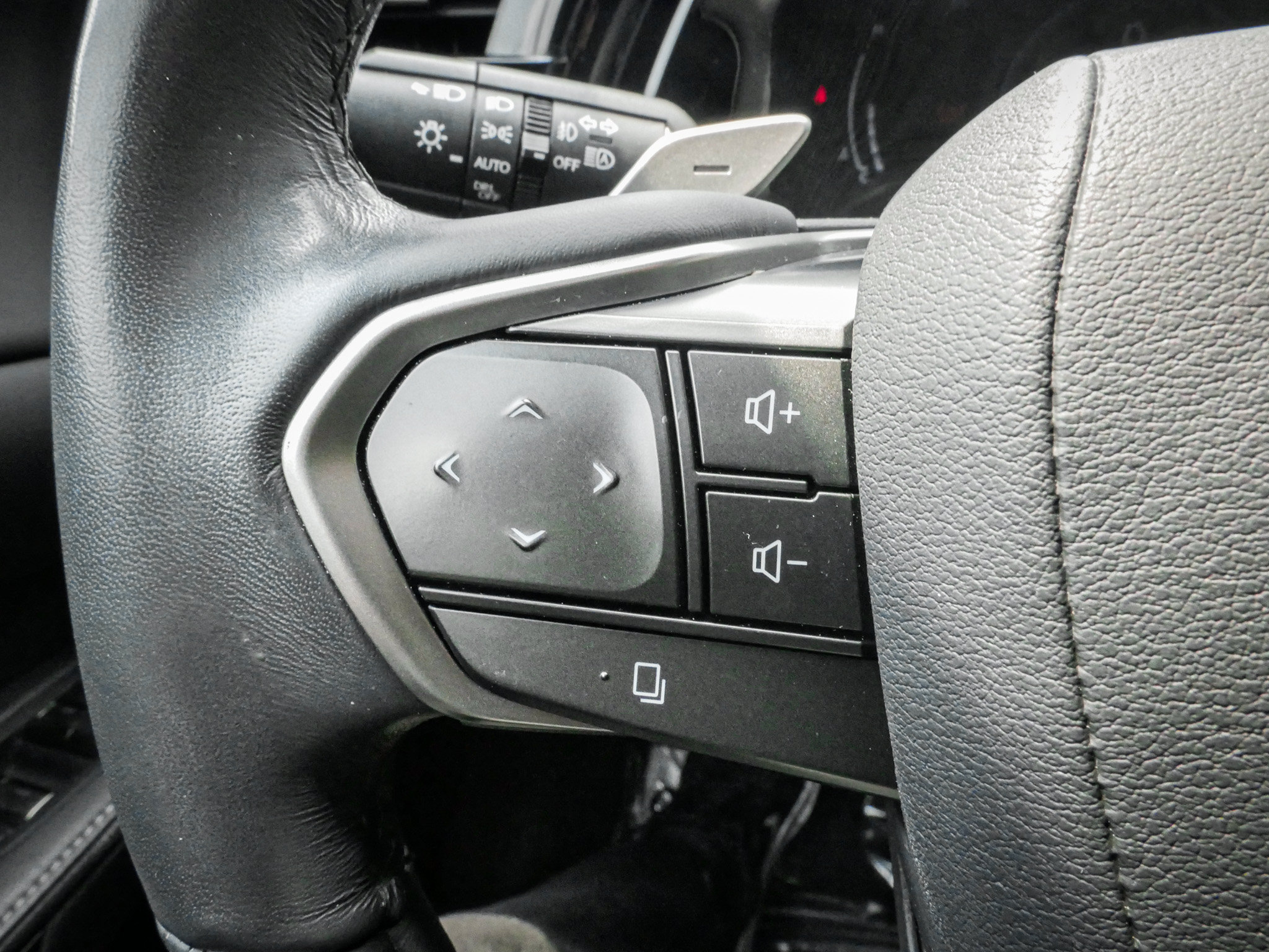 Used 2024 Lexus RX 350 Premium Plus w/ Convenience Package FWD image 19